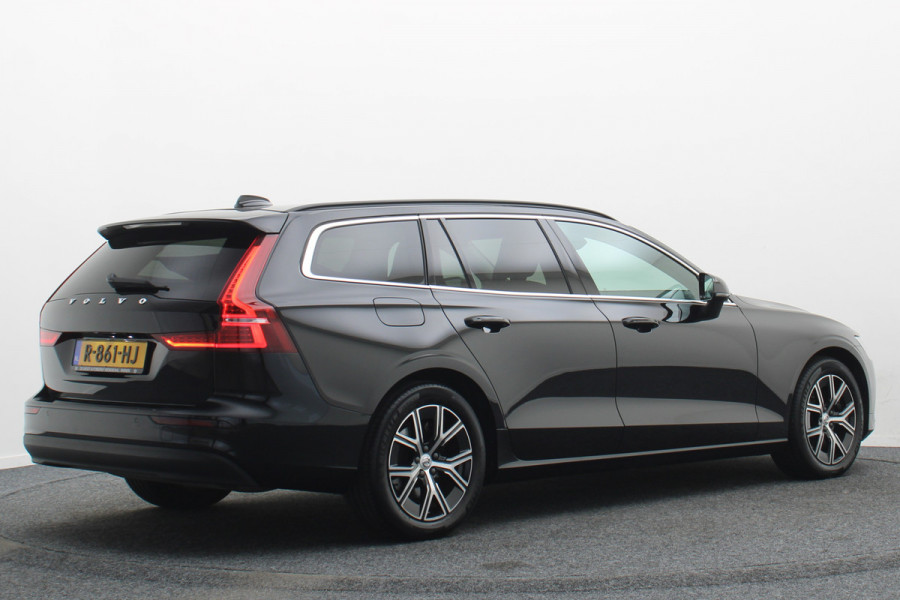 Volvo V60 2.0 B4 Core Climate Pack, ACC, Camera, Apple Carplay, Keyless, Trekhaak