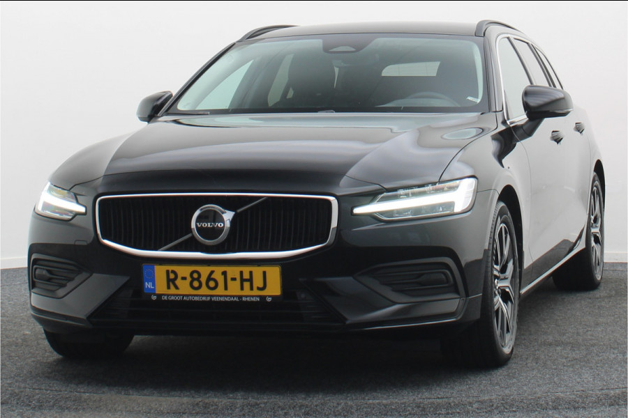 Volvo V60 2.0 B4 Core Climate Pack, ACC, Camera, Apple Carplay, Keyless, Trekhaak
