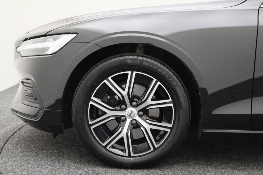 Volvo V60 2.0 B4 Core Climate Pack, ACC, Camera, Apple Carplay, Keyless, Trekhaak