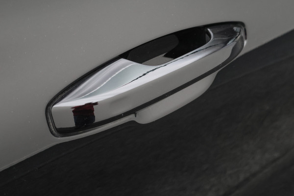 Volvo V60 2.0 B4 Core Climate Pack, ACC, Camera, Apple Carplay, Keyless, Trekhaak