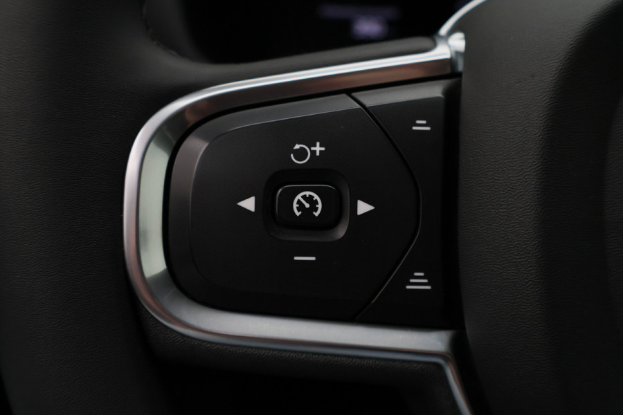 Volvo V60 2.0 B4 Core Climate Pack, ACC, Camera, Apple Carplay, Keyless, Trekhaak