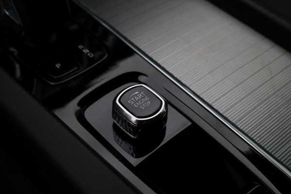 Volvo V60 2.0 B4 Core Climate Pack, ACC, Camera, Apple Carplay, Keyless, Trekhaak