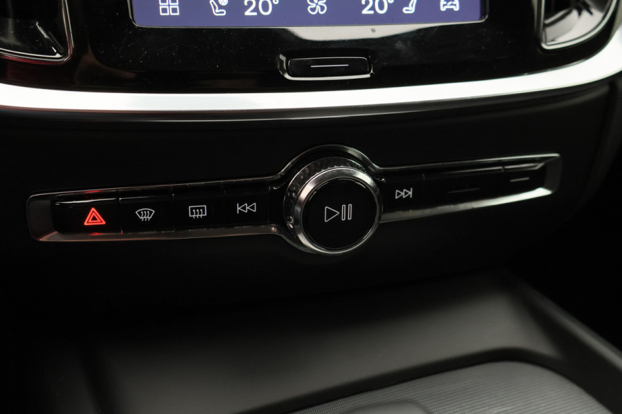Volvo V60 2.0 B4 Core Climate Pack, ACC, Camera, Apple Carplay, Keyless, Trekhaak