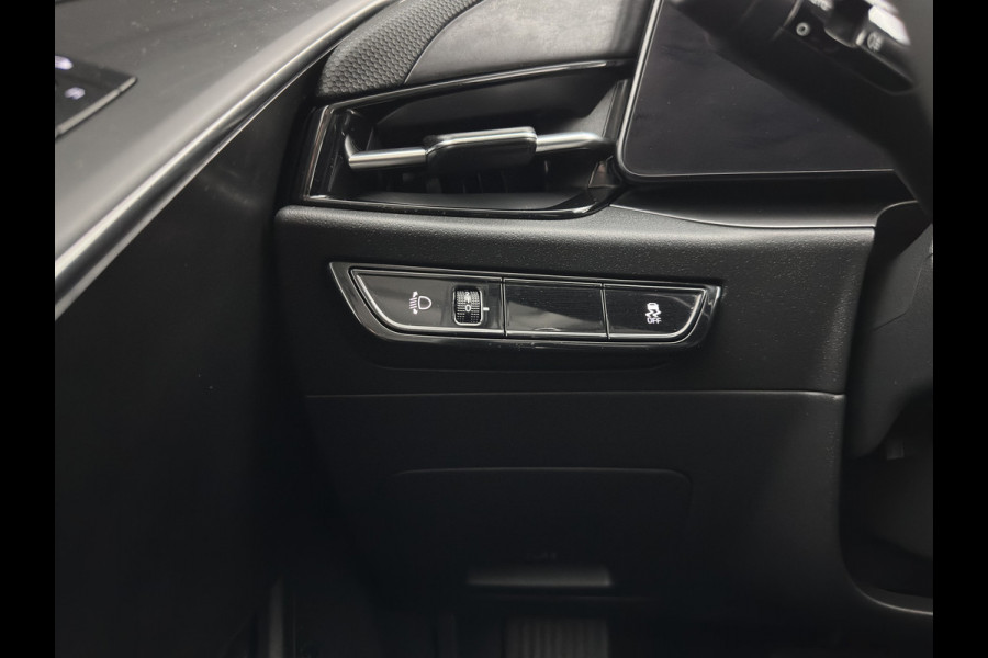 Kia Niro EV DynamicLine 64.8 kWh [3-Fase-11kW] {SoH-96%} (INCL-BTW) Aut. *LEATHER-FABRIC | ADAPTIVE-CRUISE | DIGI-COCKPIT | KEYLESS | CAMERA | DAB | COMFORTSEATS | SHIFTPADDLES | ECC | PDC | CARPLAY | AMBIENT-LIGHT | 17''ALU*