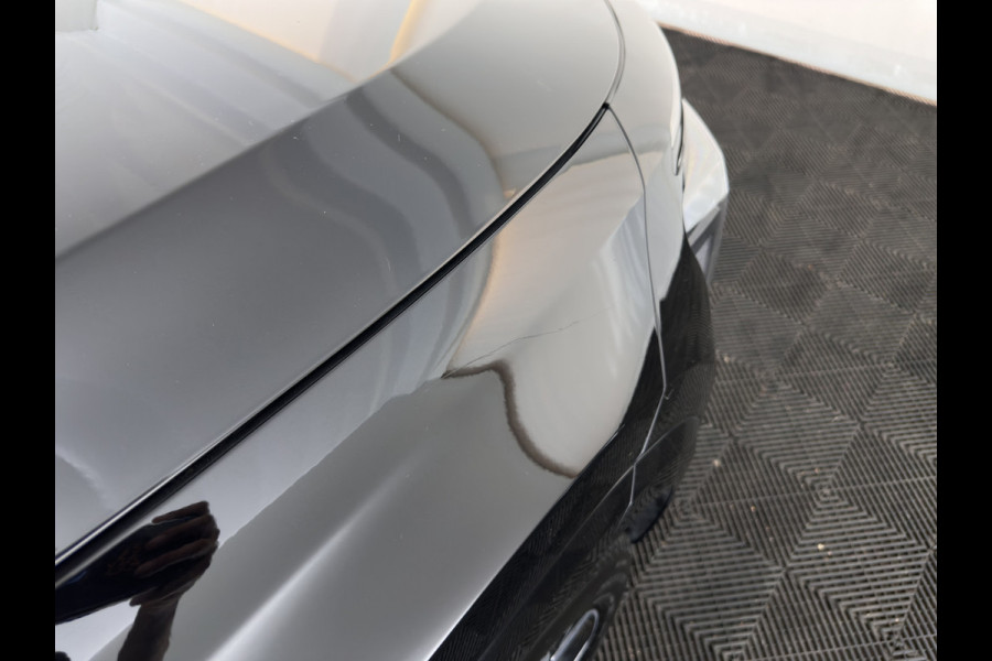 Kia Niro EV DynamicLine 64.8 kWh [3-Fase-11kW] {SoH-96%} (INCL-BTW) Aut. *LEATHER-FABRIC | ADAPTIVE-CRUISE | DIGI-COCKPIT | KEYLESS | CAMERA | DAB | COMFORTSEATS | SHIFTPADDLES | ECC | PDC | CARPLAY | AMBIENT-LIGHT | 17''ALU*