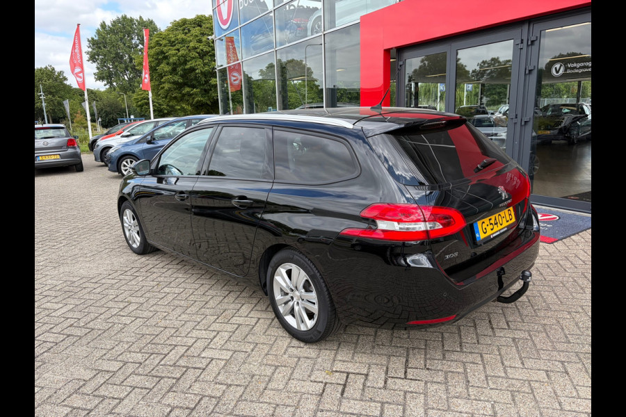 Peugeot 308 SW 1.2 PureTech Blue Lease Executive