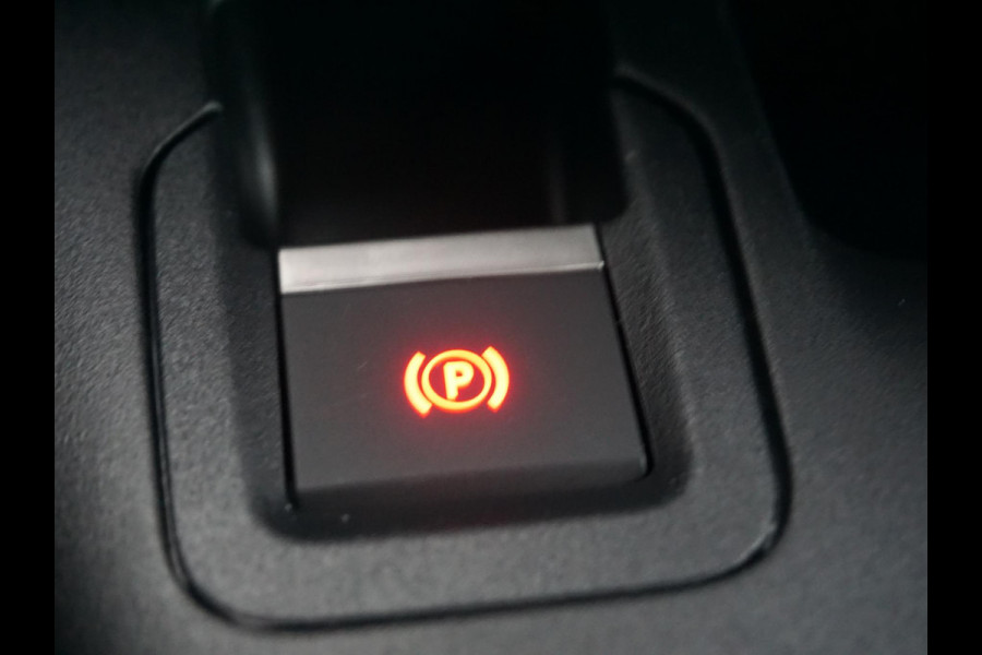 Opel Combo Electric L2 50kWh | camera | Apple Carplay/Android Auto  | laadruimtebetimmering | Comfort stoelen | rijklaarprijs