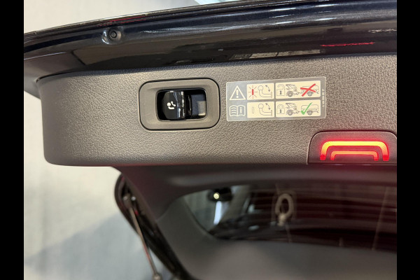 Mercedes-Benz C-Klasse Estate 300 e AMG Line 18"/Panoramadak/Trekhaak/LED/Stoelverwarming/Sfeerverlichting/Elektrische klep/Apple Carplay & Android Auto