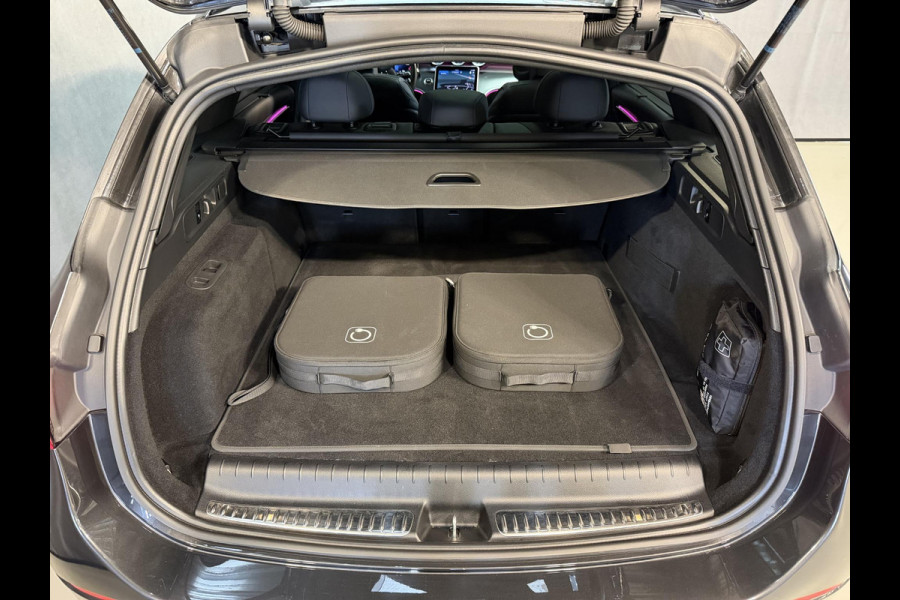 Mercedes-Benz C-Klasse Estate 300 e AMG Line 18"/Panoramadak/Trekhaak/LED/Stoelverwarming/Sfeerverlichting/Elektrische klep/Apple Carplay & Android Auto
