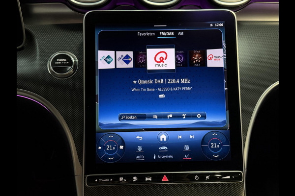 Mercedes-Benz C-Klasse Estate 300 e AMG Line 18"/Panoramadak/Trekhaak/LED/Stoelverwarming/Sfeerverlichting/Elektrische klep/Apple Carplay & Android Auto