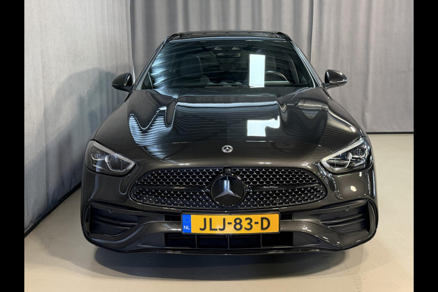 Mercedes-Benz C-Klasse Estate 300 e AMG Line 18"/Panoramadak/Trekhaak/LED/Stoelverwarming/Sfeerverlichting/Elektrische klep/Apple Carplay & Android Auto