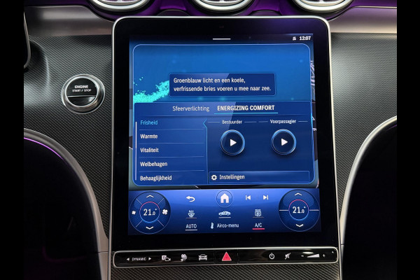 Mercedes-Benz C-Klasse Estate 300 e AMG Line 18"/Panoramadak/Trekhaak/LED/Stoelverwarming/Sfeerverlichting/Elektrische klep/Apple Carplay & Android Auto