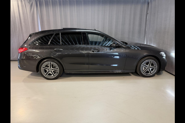 Mercedes-Benz C-Klasse Estate 300 e AMG Line 18"/Panoramadak/Trekhaak/LED/Stoelverwarming/Sfeerverlichting/Elektrische klep/Apple Carplay & Android Auto