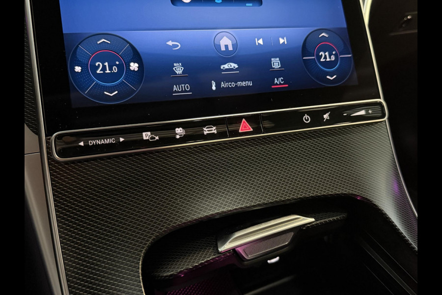 Mercedes-Benz C-Klasse Estate 300 e AMG Line 18"/Panoramadak/Trekhaak/LED/Stoelverwarming/Sfeerverlichting/Elektrische klep/Apple Carplay & Android Auto