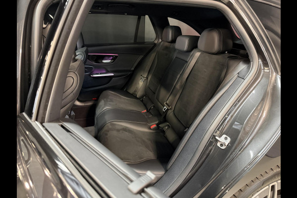 Mercedes-Benz C-Klasse Estate 300 e AMG Line 18"/Panoramadak/Trekhaak/LED/Stoelverwarming/Sfeerverlichting/Elektrische klep/Apple Carplay & Android Auto