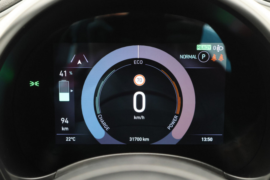 Fiat 500E Icon 42 kWh Virtual Cockpit, Cruise, Apple Carplay, Lane Assist, Climate, DAB, LED, 16''
