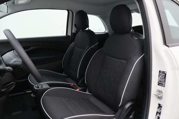 Fiat 500E Icon 42 kWh Virtual Cockpit, Cruise, Apple Carplay, Lane Assist, Climate, DAB, LED, 16''