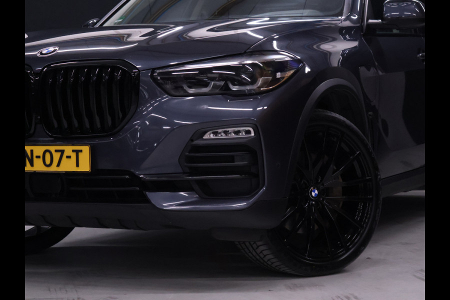 BMW X5 xDrive45e Sport [SOH 97%, PANORAMADAK, HARMAN KARDON, TREKHAAK, LUCHTVERING, APPLE CARPLAY, ANDROID AUTO, MEMORY SEATS, M SPORT VELG, CAMERA, NIEUWSTAAT]