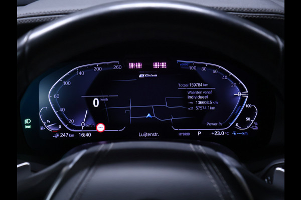 BMW X5 xDrive45e High Executive [PANORAMADAK, APPLE CARPLAY, HEAD-UP DISPLAY, ADAPTIVE CRUISE, ANDROID, TREKHAAK ELEKTRISCH, STOELVERWARMING, COMFORTSTOELEN, NIEUWSTAAT]