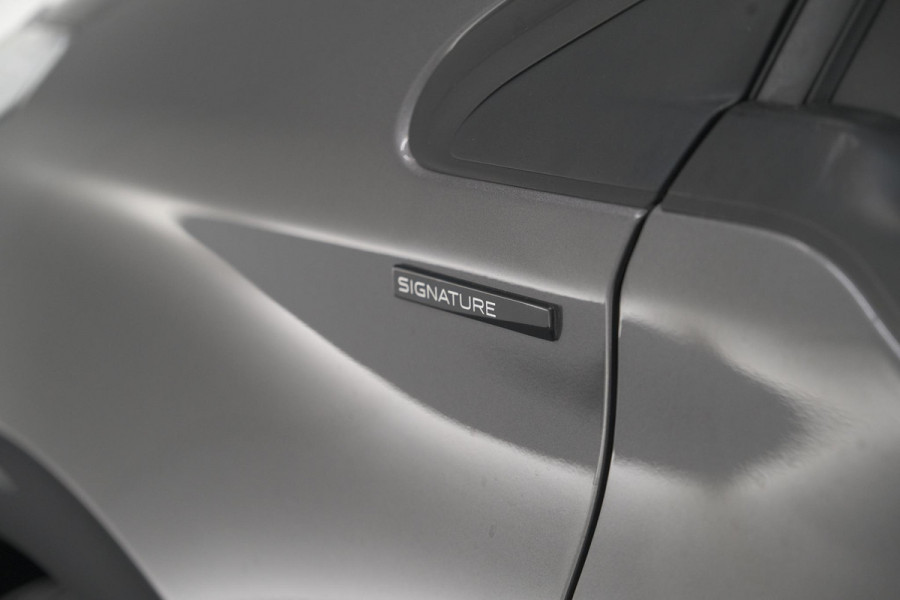 Peugeot 208 PureTech 82 Signature | Parkeersensoren | Apple Carplay | Navigatie