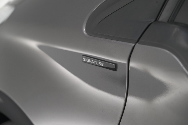 Peugeot 208 PureTech 82 Signature | Parkeersensoren | Apple Carplay | Navigatie