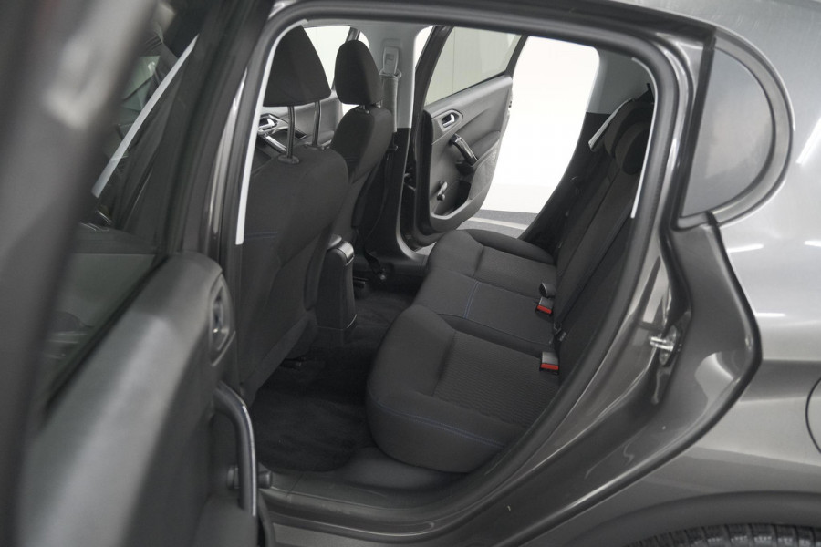 Peugeot 208 PureTech 82 Signature | Parkeersensoren | Apple Carplay | Navigatie