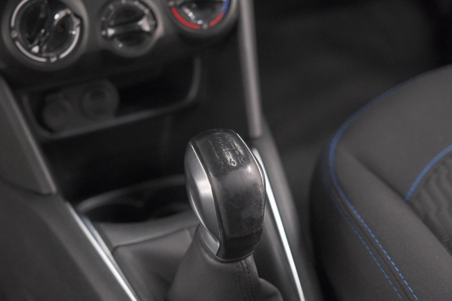 Peugeot 208 PureTech 82 Signature | Parkeersensoren | Apple Carplay | Navigatie