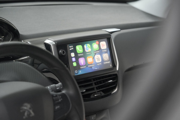 Peugeot 208 PureTech 82 Signature | Parkeersensoren | Apple Carplay | Navigatie