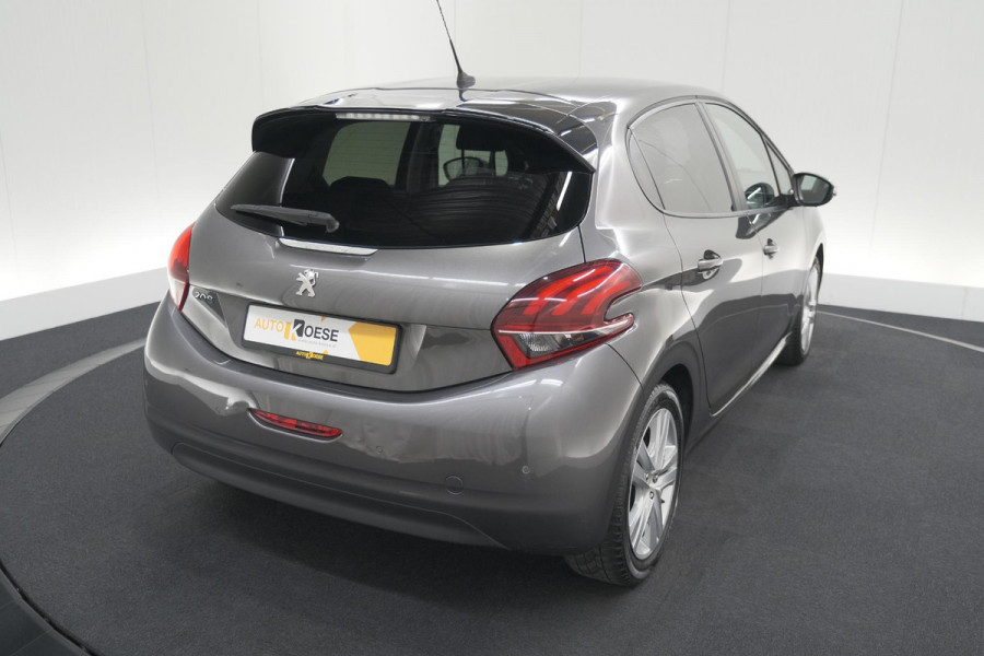 Peugeot 208 PureTech 82 Signature | Parkeersensoren | Apple Carplay | Navigatie