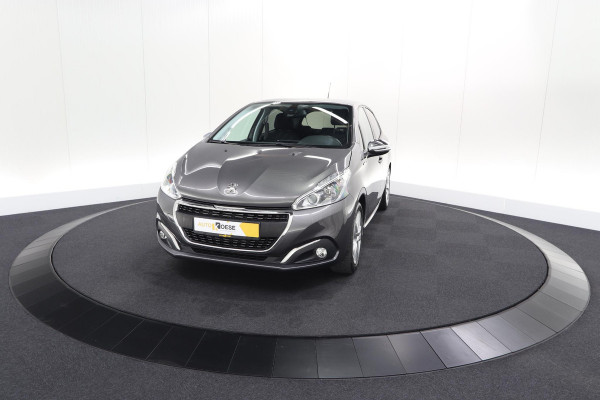Peugeot 208 PureTech 82 Signature | Parkeersensoren | Apple Carplay | Navigatie