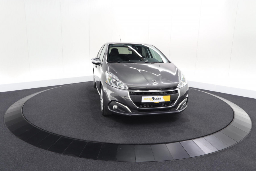 Peugeot 208 PureTech 82 Signature | Parkeersensoren | Apple Carplay | Navigatie