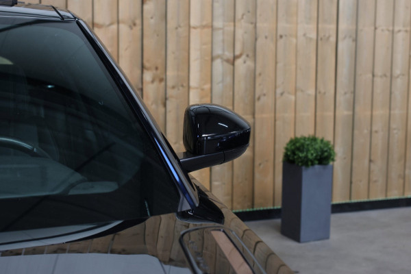 Land Rover Range Rover Velar 2.0 I4 AWD HSE *Pano*Meridian*Camera*