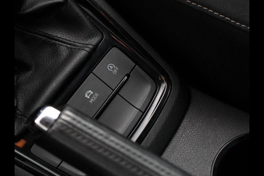 Škoda Kamiq 1.0 TSI 110pk DSG Blackline Navigatie Apple Carplay/Android Auto Adaptive Cruise Control Stoelverwarming Led Climatronic