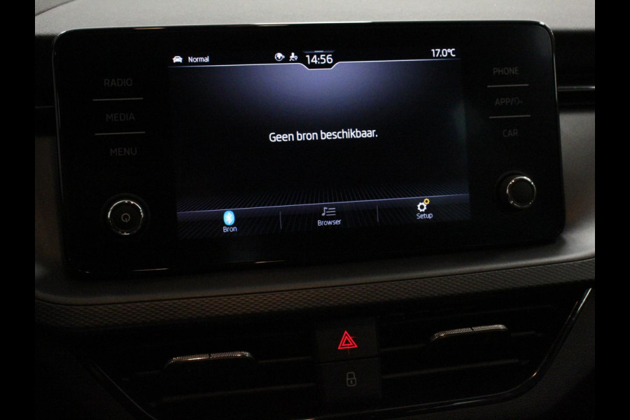 Škoda Kamiq 1.0 TSI 110pk DSG Blackline Navigatie Apple Carplay/Android Auto Adaptive Cruise Control Stoelverwarming Led Climatronic