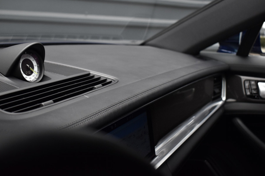 Porsche Panamera Sport Turismo 2.9 4 E-Hybrid SportDesign | Pano | ACC | 21'' Wielen | Matrix PDLS+ | Bose | Achterasbesturing | Head-Up | Stoelventilatie |