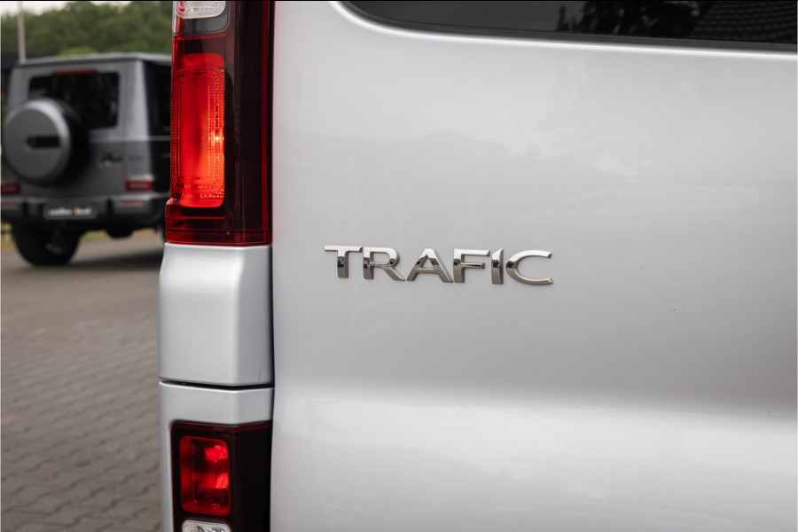 Renault Trafic Passenger 1.6 dCi L1H1 9 personen