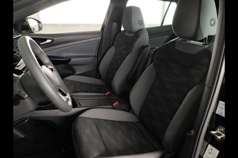 Volkswagen ID.4 Pro 77 kWh 204 pk | SOH 98% | Navigatie | Parkeersensoren | Adaptieve cruise control | Apple Carplay/Android Auto | LED koplampen |