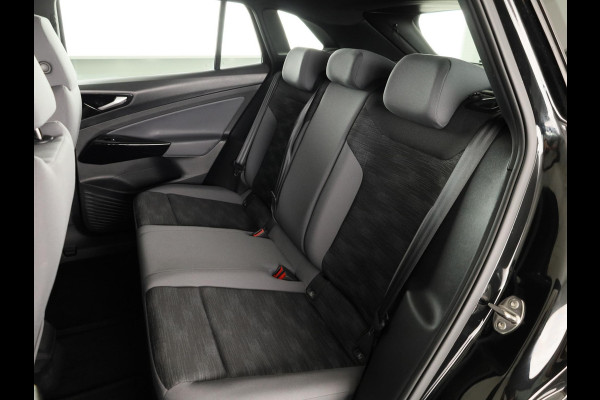 Volkswagen ID.4 Pro 77 kWh 204 pk | SOH 98% | Navigatie | Parkeersensoren | Adaptieve cruise control | Apple Carplay/Android Auto | LED koplampen |