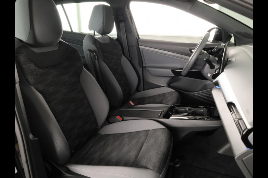 Volkswagen ID.4 Pro 77 kWh 204 pk | SOH 98% | Navigatie | Parkeersensoren | Adaptieve cruise control | Apple Carplay/Android Auto | LED koplampen |