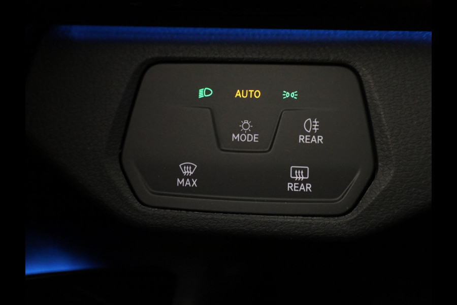 Volkswagen ID.4 Pro 77 kWh 204 pk | SOH 98% | Navigatie | Parkeersensoren | Adaptieve cruise control | Apple Carplay/Android Auto | LED koplampen |