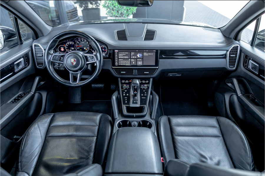 Porsche Cayenne 3.0 - Panorama | Luchtvering | Elek. Trekhaak | Stoelverwarming | ACC