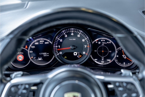 Porsche Cayenne 3.0 - Panorama | Luchtvering | Elek. Trekhaak | Stoelverwarming | ACC