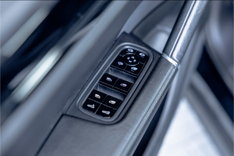 Porsche Cayenne 3.0 - Panorama | Luchtvering | Elek. Trekhaak | Stoelverwarming | ACC