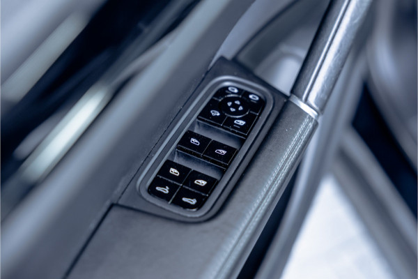 Porsche Cayenne 3.0 - Panorama | Luchtvering | Elek. Trekhaak | Stoelverwarming | ACC