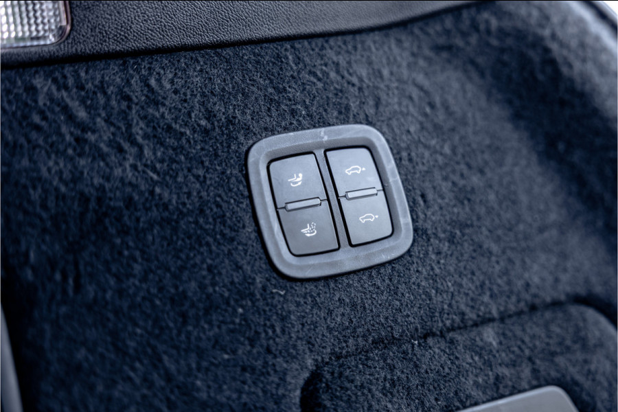 Porsche Cayenne 3.0 - Panorama | Luchtvering | Elek. Trekhaak | Stoelverwarming | ACC