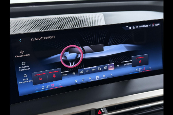 BMW iX xDrive40 Business Edition Plus 77 kWh SOH 100% | DRIVING ASSISTENT PROF. | STOEL + STUURVERWARMING EN MASSAGE| ELEKTRISCHE TREKHAAK| SKYLOUNGE | LASER|