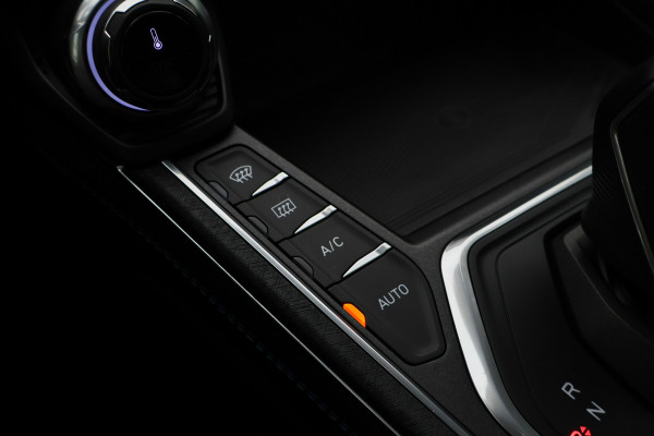 Lynk & Co 01 1.5 Plug-in Hybrid 360° Camera, Panoramadak, Apple Carplay, ACC, Keyless, PDC, LED, 20''