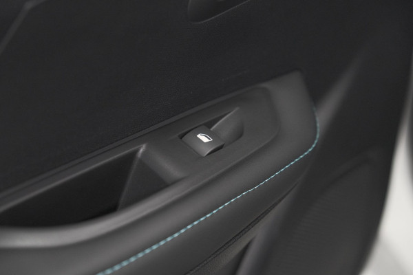 Peugeot 208 PureTech 130 EAT8 Allure Pack | Adaptieve Cruise Control | Navigatie | Camera | Parkeersensoren
