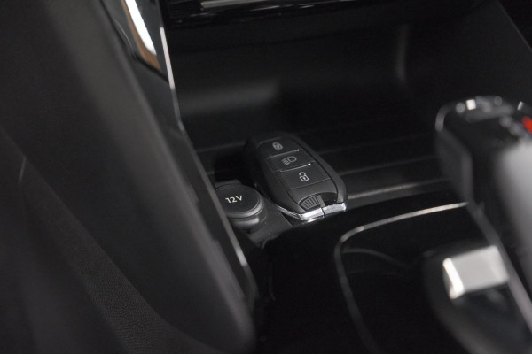 Peugeot 208 PureTech 130 EAT8 Allure Pack | Adaptieve Cruise Control | Navigatie | Camera | Parkeersensoren
