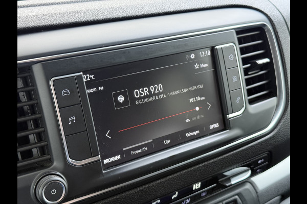 Opel Vivaro -e Zafira Life e Vivaro Combi Electric Zafira Electric L3 8-Personen L3 75 kWh Camera Apple Carplay Android Dual-ECC PDC-a+v Stoelv bordherkenning Cruise Control Led Keyless Priv.Glass Led Licht+Zichtpakket Spoorassist Dubbele Schuifdeur  Lengte 3 Grootste Accu-pakket 1.000kg Trekvermogen  € 67.000 nieuw !